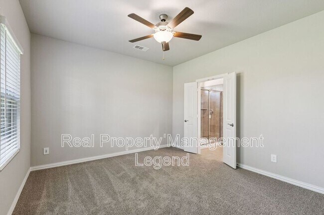 Building Photo - 4018 Sandstone Dr