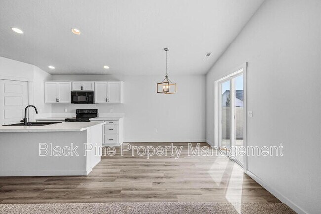 Building Photo - 7631 E Merganser Dr