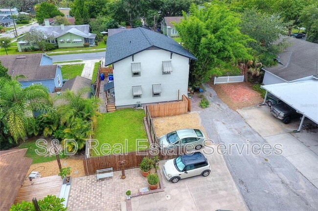 Building Photo - 709 1/2 Park Hill Ave.