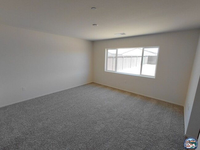 Building Photo - 475 Palomino Ct