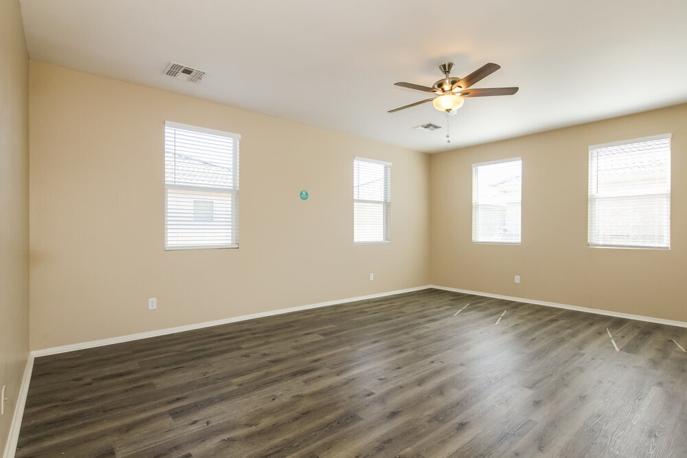 Building Photo - 5143 W Albeniz Pl