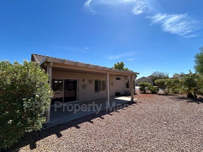 Building Photo - 16536 W Rock Springs Ln