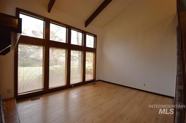 Building Photo - 7344 Modoc St