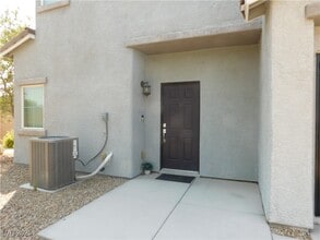 Building Photo - 2715 Amazing Meadows Ave