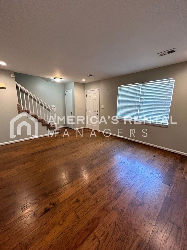 Building Photo - Beautifully Remodeled Home for Rent in Grayson Valley!  View with 48 Hours Notice!
