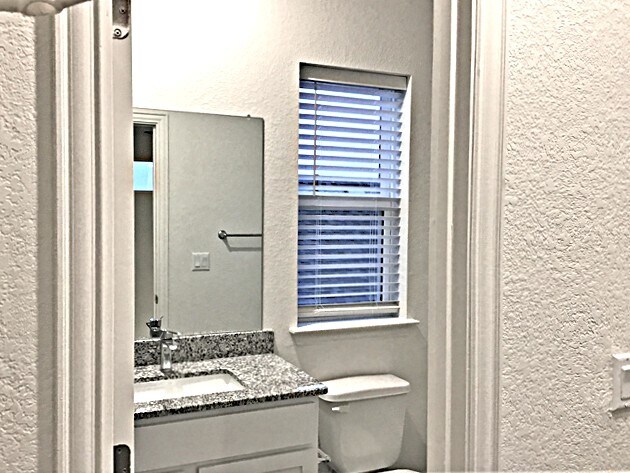 Building Photo - 176 Pebble Creek Run