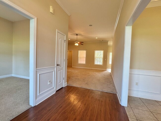 Building Photo - COMING LATE FEBRUARY 2026! (Pet Friendly)