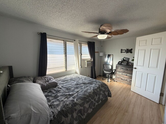 Building Photo - Bright Two Bedroom in Ewa Beach