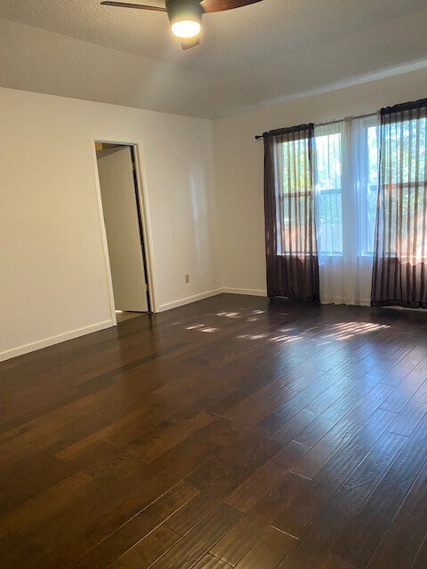 Building Photo - 1803 Ryon Cove
