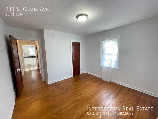 Building Photo - 231 S Clark Ave