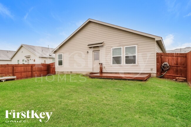 Building Photo - 1936 Heather Glen Dr