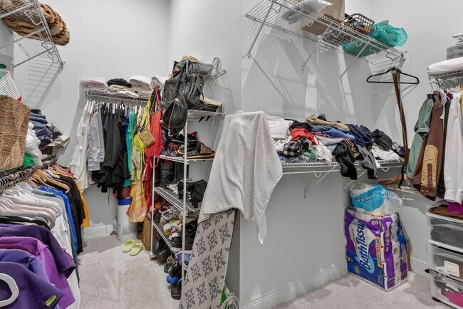 Building Photo - 10195 SW Latium Wy