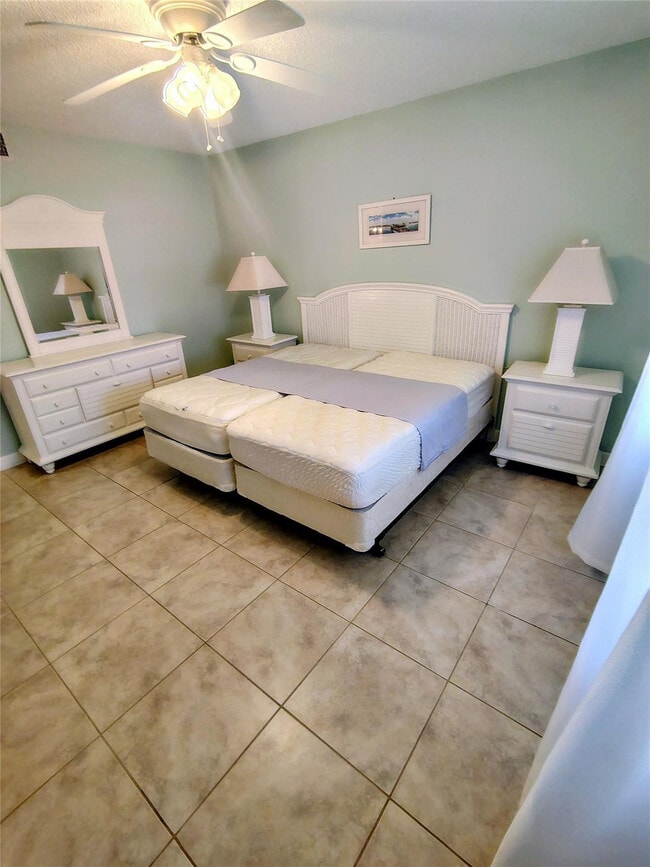 Building Photo - 1152 Circle Dr