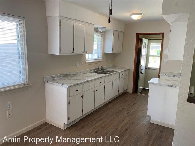 Building Photo - 3 br, 2 bath House - 8520 Continental