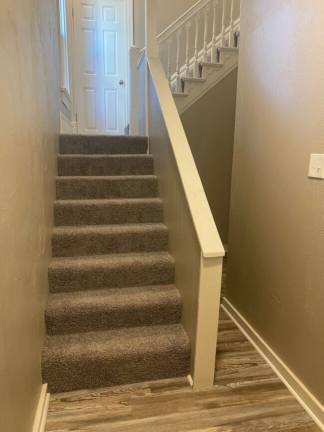 Building Photo - Gorgeous 1 and 2 bedroom apartments for rent in Pittsburgh