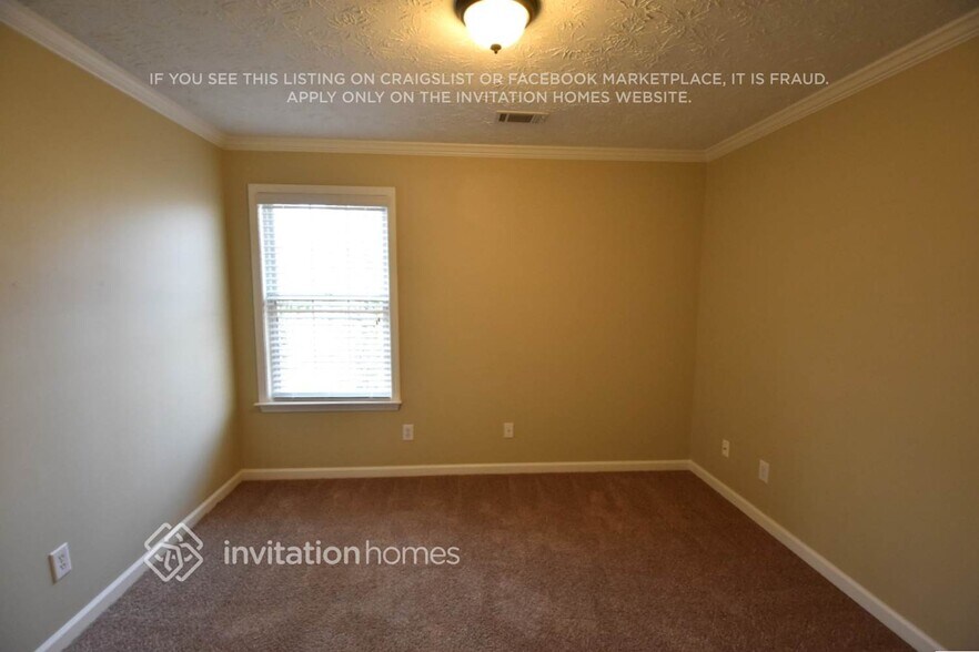 Building Photo - 3665 Wake Robin Way