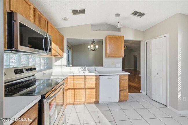 Building Photo - 8279 Catfield Ct