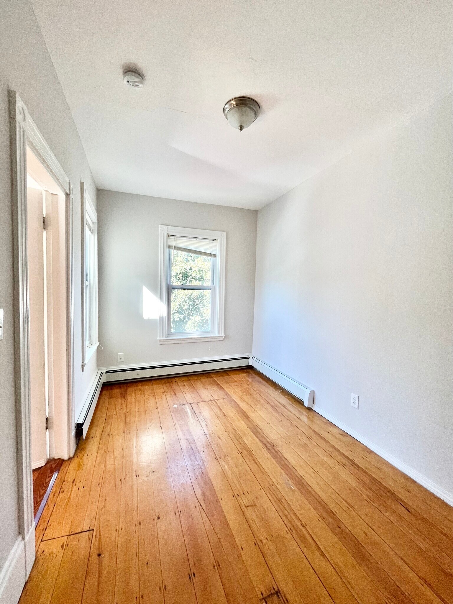 Building Photo - 1 Folsom Ave