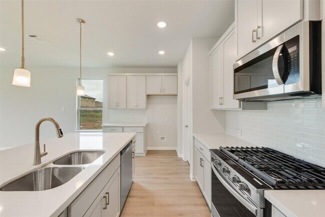 Building Photo - 541 Marcus Ln