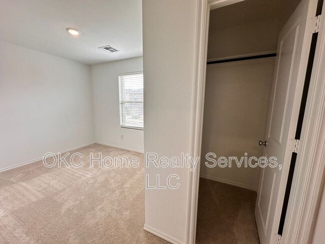 Building Photo - 3307 NW 148th St