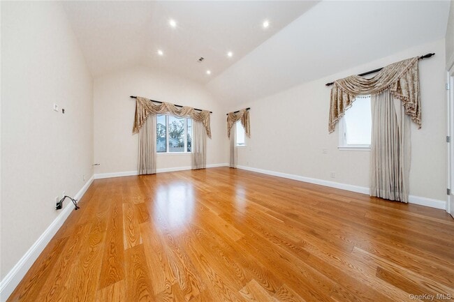 Building Photo - 2310 Dogwood St