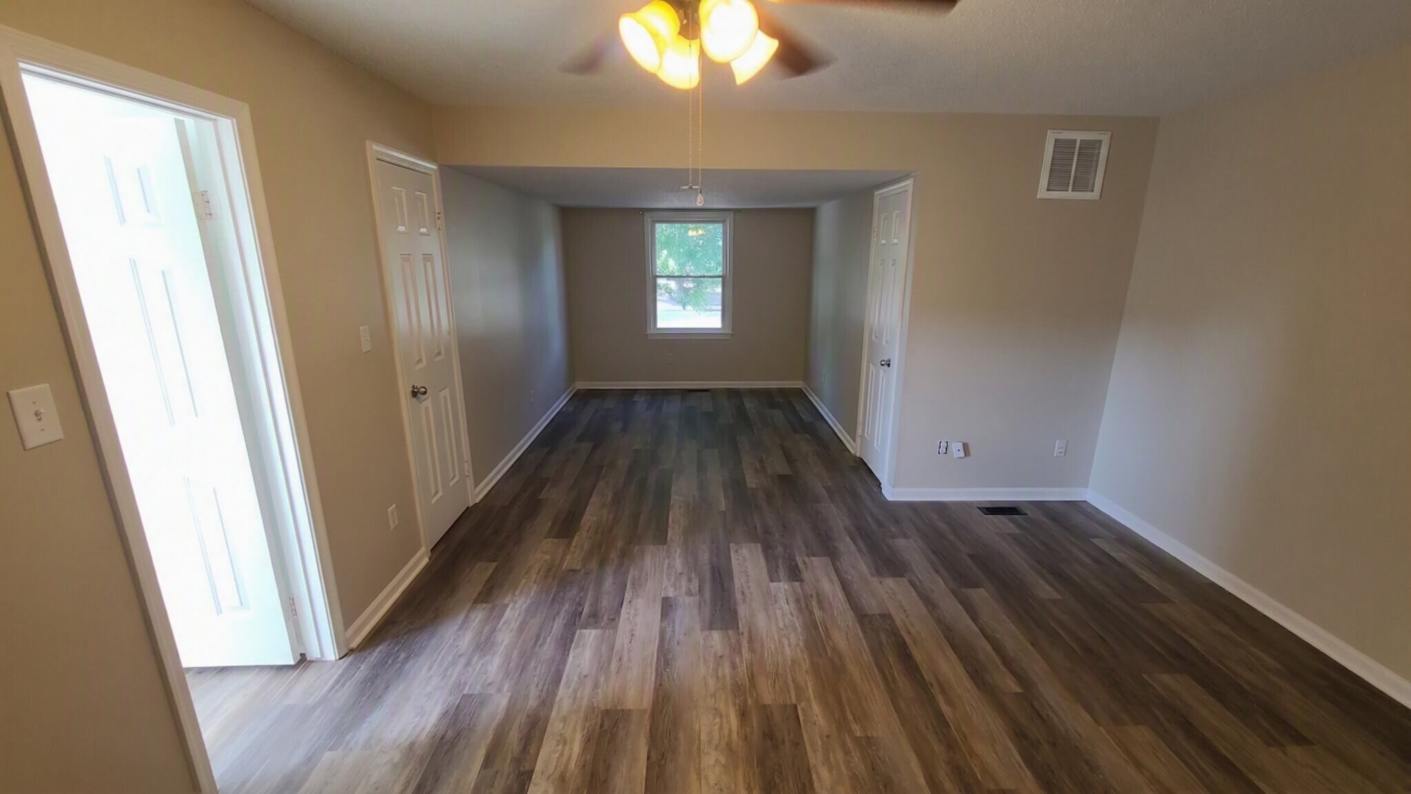 Building Photo - 1120 Crist Pl