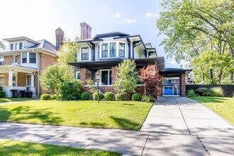 Building Photo - Historic Beauty: 3BR Near Downtown Detroit & | Henry Ford