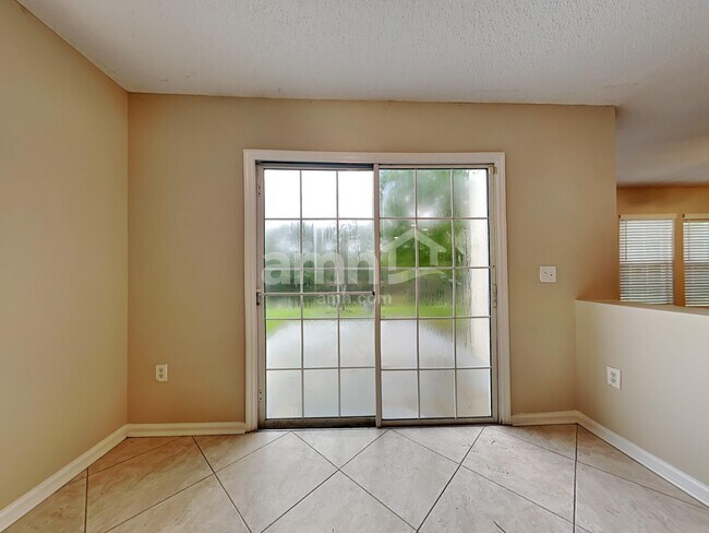 Building Photo - 11673 Brian Lakes Dr