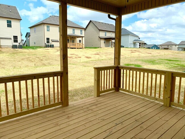 Building Photo - 2002 Jackie Lorraine Drive