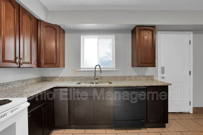 Building Photo - 2844 Baughman Ave