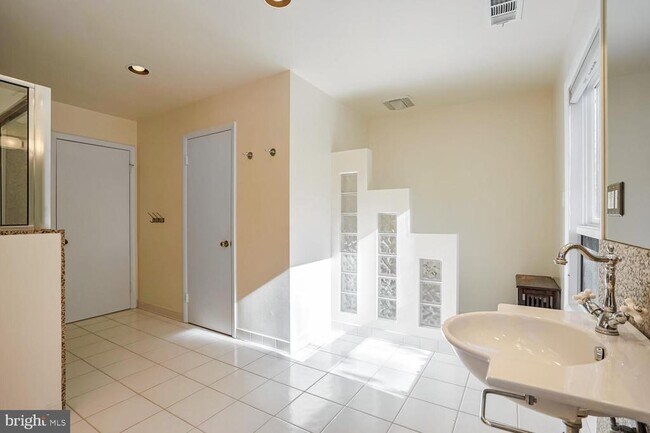 Building Photo - 11290 Spyglass Cove Ln