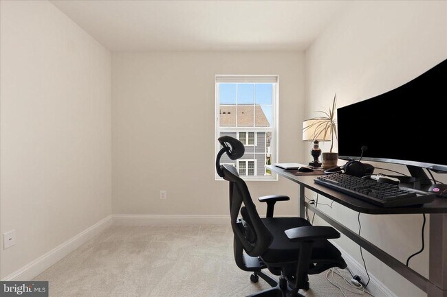 Building Photo - 5060 Judicial Wy