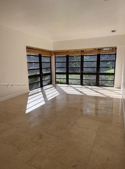 Building Photo - 4970 NW 102nd Ave