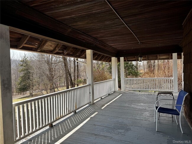 Building Photo - 3 Ice House Rd