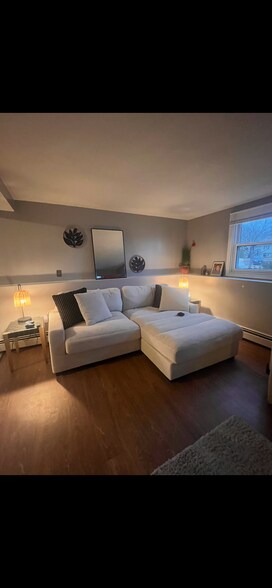 Building Photo - 4 Katherine Dr