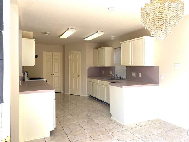 Building Photo - 12210 Grove Point