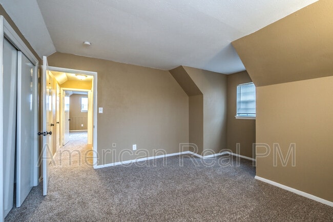 Building Photo - 1954 Mims St