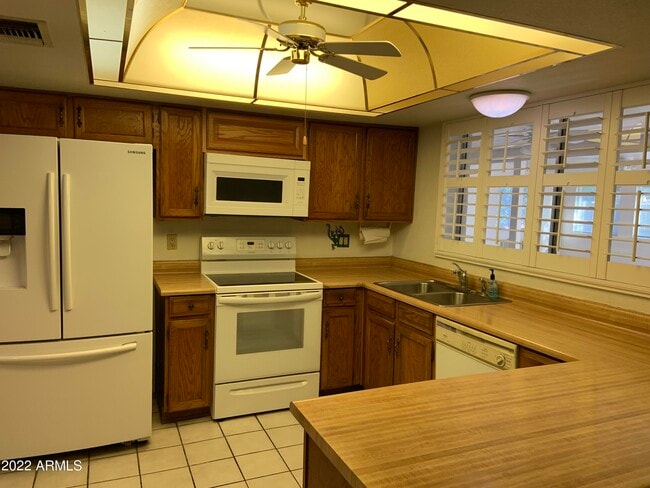 Building Photo - 3213 W McRae Way