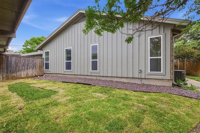Building Photo - 7515 Meadow Oaks Dr