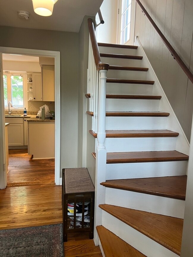 Building Photo - 4716 Wolf Rd