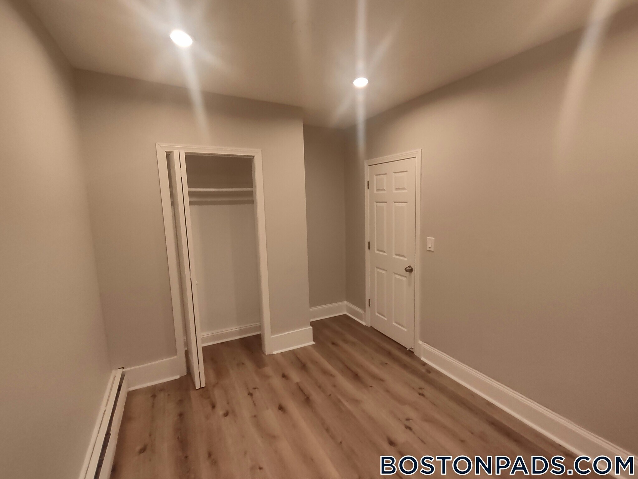 Building Photo - 42 Fenton St