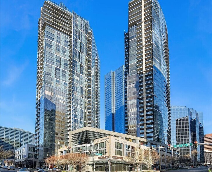 Bellevue Towers, Downtown Bellevue - 10700 NE 4th St