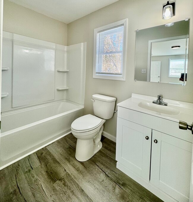 Building Photo - 1070 Hightop Rd