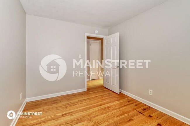 Building Photo - 1615 Stafford Ave, Louisville, KY 40216