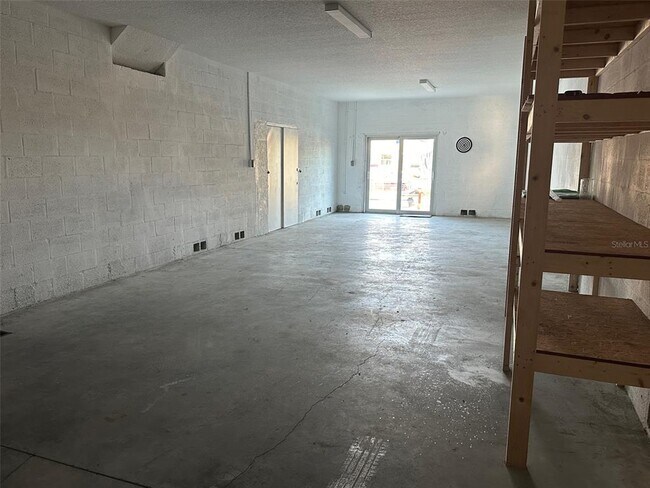 Building Photo - 7119 Fair Ln