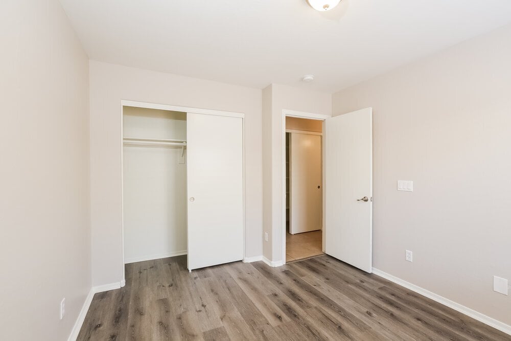 Building Photo - 3429 S 95th Dr