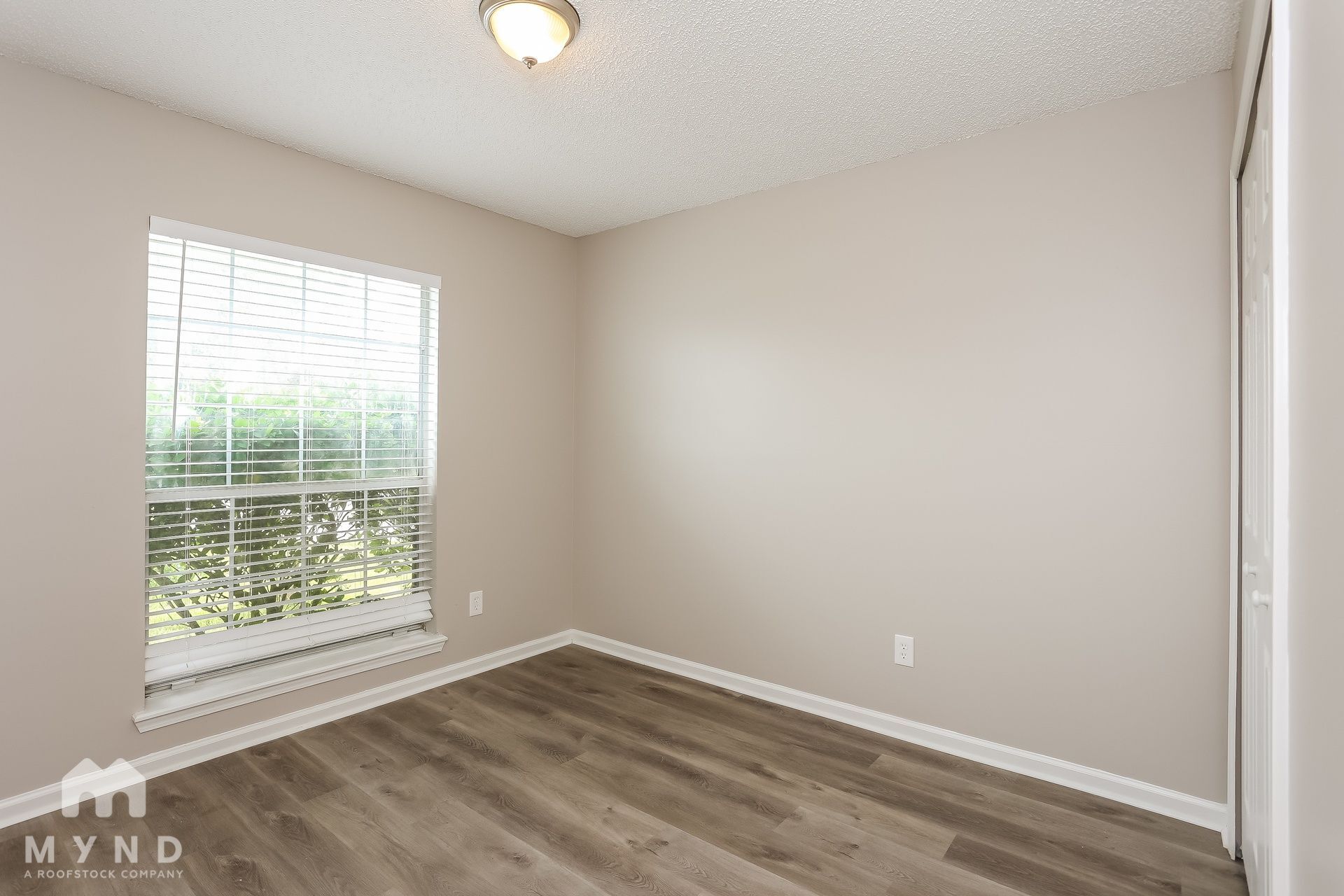 Building Photo - 3442 Volley Dr