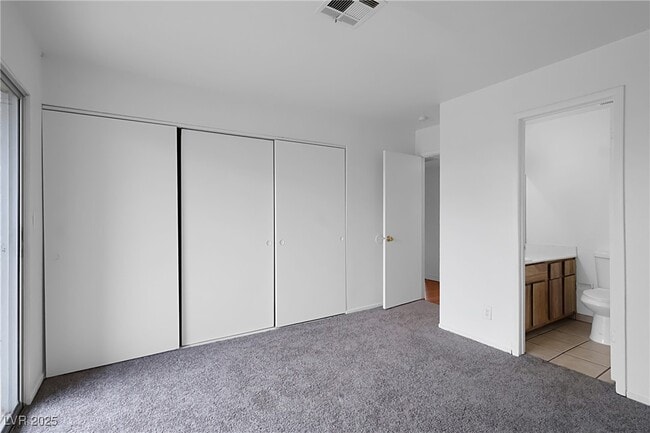 Building Photo - 4768 W Sand Creek Ave