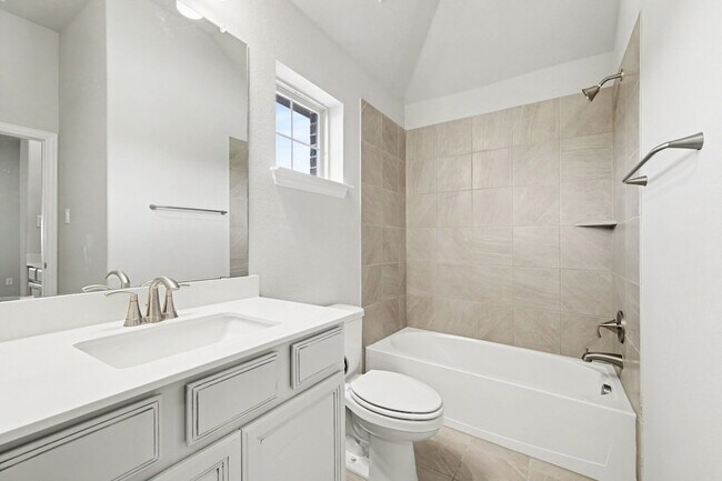 Building Photo - 2317 Willow Garden Dr