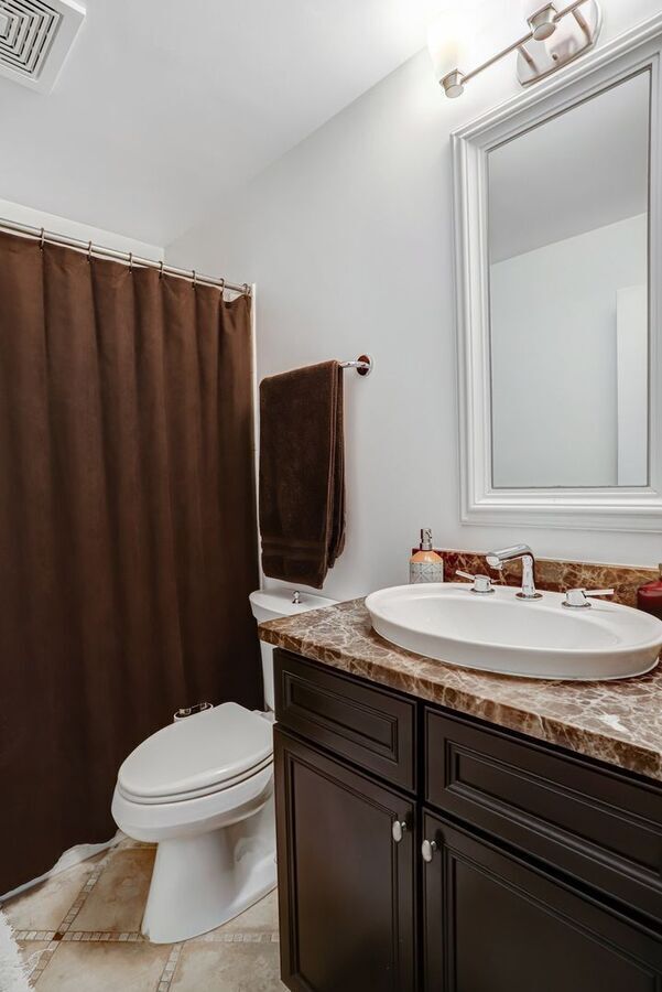 Building Photo - 1323 Clifton St NW